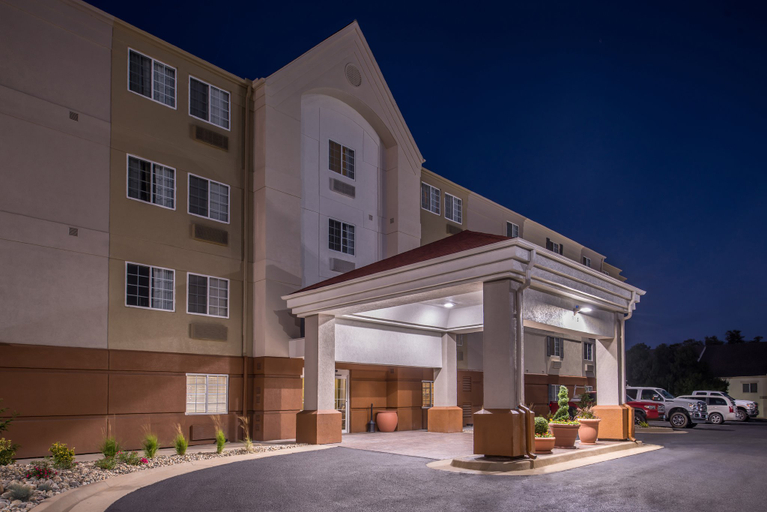 Exterior & Views 2, Candlewood Suites TOPEKA WEST, Shawnee