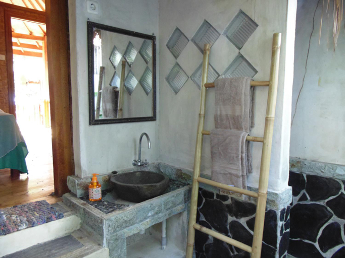 Bathroom 5, Sunset Springs Beach Retreat, Lombok