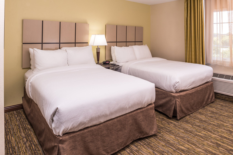 Candlewood Suites - Topeka West - Tap to explore photos