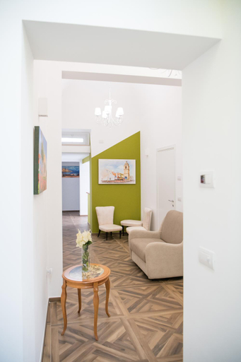 Others 4, Relais del Corso, Foggia