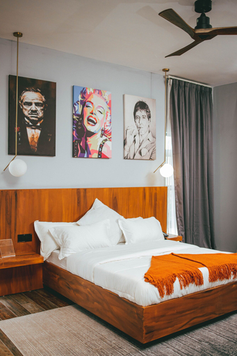 Bedroom 2, Burundi Palace Boutique Hotel, Roherero