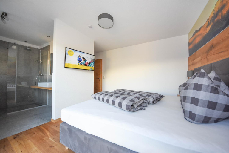 Bedroom, Alpenzeit, Landeck