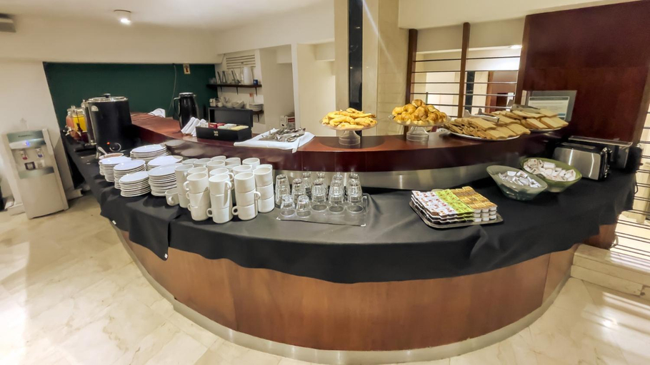 Food & Drinks 5, HR Plaza Luxor, Distrito Federal