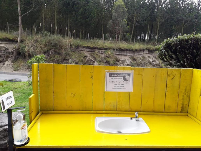 Bathroom, Rondador Cotopaxi, Latacunga