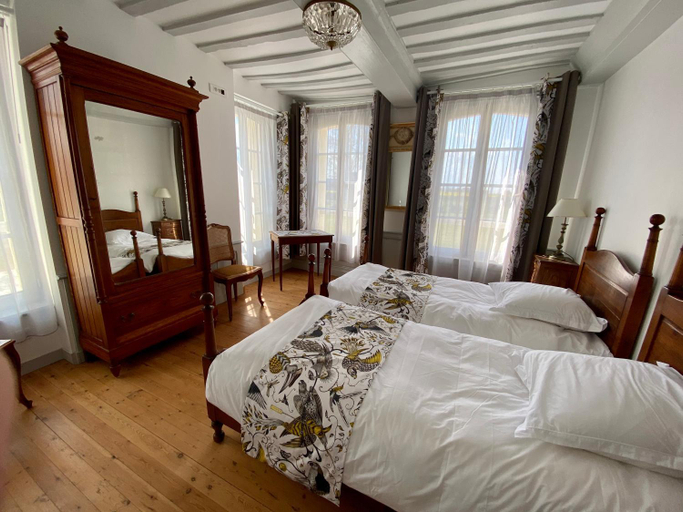 Others 5, Manoir de L'Oiseliere, Seine-Maritime