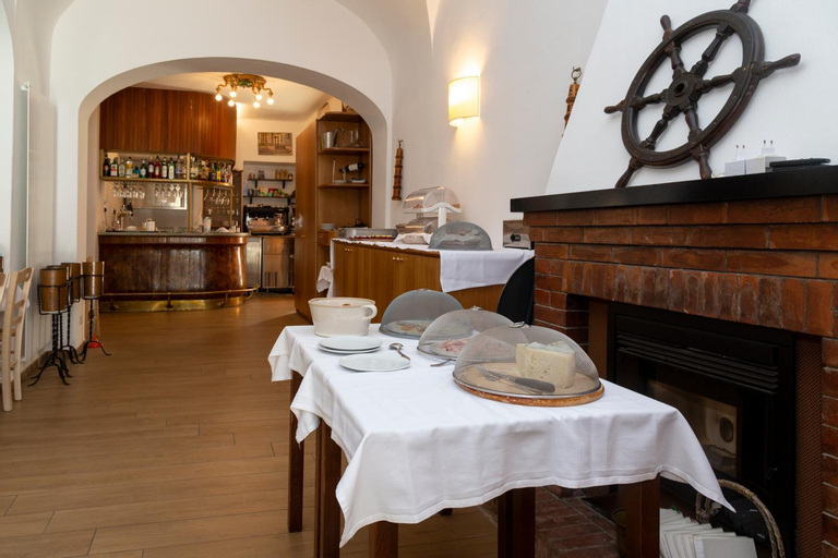 Food & Drinks 4, Albergo Nazionale, Genova