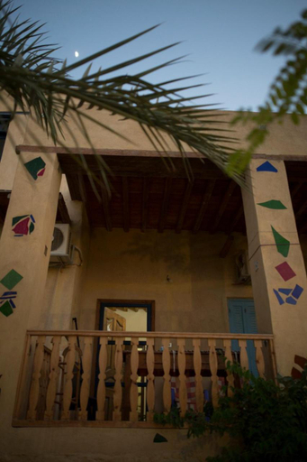 Others 5, villa tunis village, Yusuf as-Sidiq