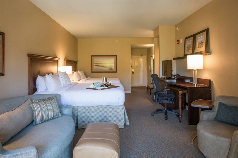 Bedroom 4, Courtyard by Marriott Charleston Mount Pleasant, Charleston