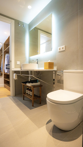 Bathroom 3, Casa Pince, Barcelona