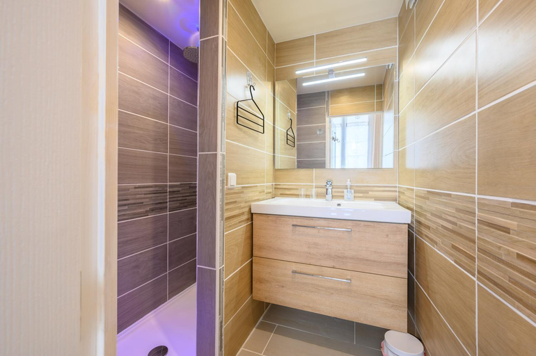 Bathroom 3, B&B Au bois dormant chambres d hotes, Oise