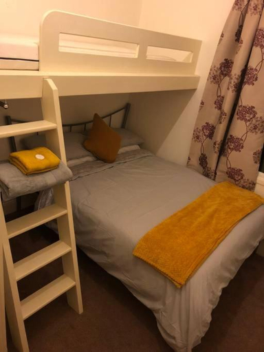 Others 5, The Leeman Rose, York