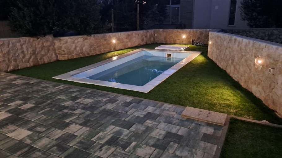 Sport & Beauty 4, Imperial Apartment with Private Pool, Novalja
