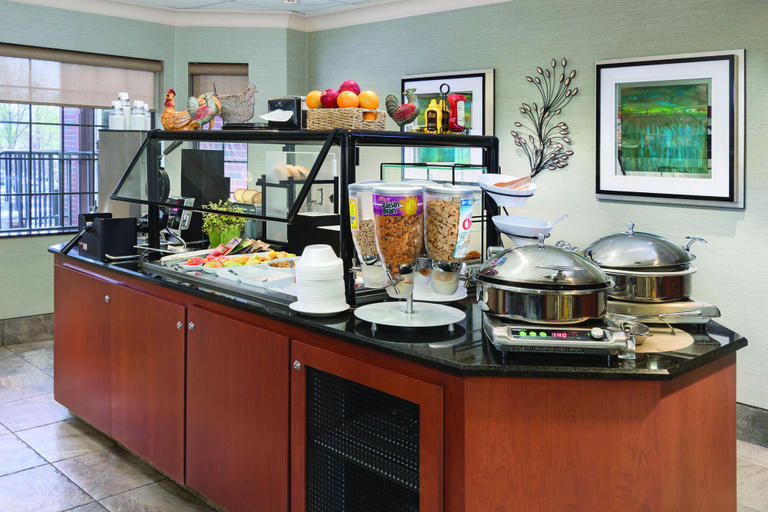 Food & Drinks 5, Aspen Suites, Olmsted