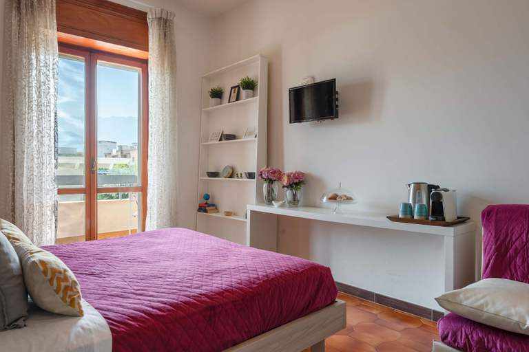 Bedroom 2, Vera's Home Pompei, Napoli