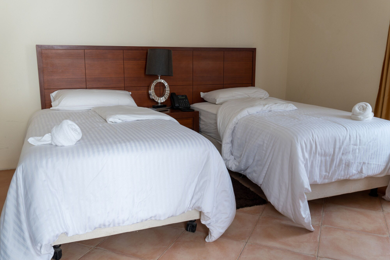 Bedroom 3, Chaupimundo Lodge, Quito