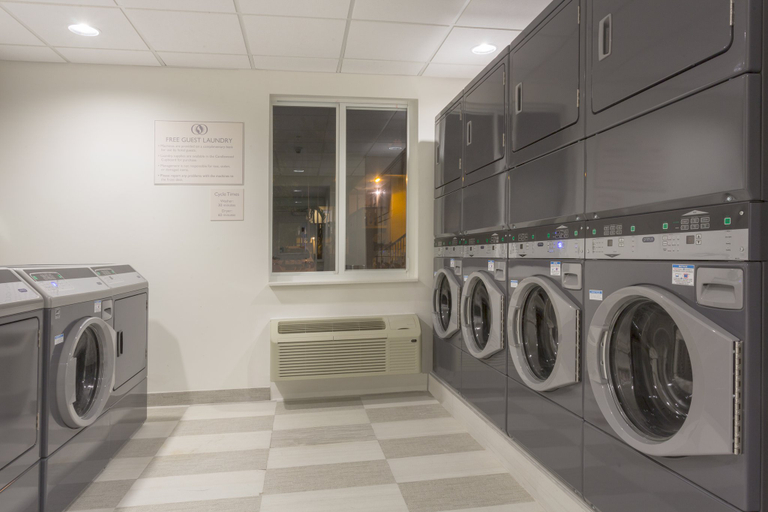 Bathroom 4, Candlewood Suites MIAMI INTL AIRPORT - 36TH ST, Miami-Dade