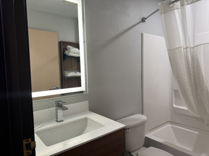 Bathroom 4, Microtel Inn & Suites by Wyndham Independence, Montgomery