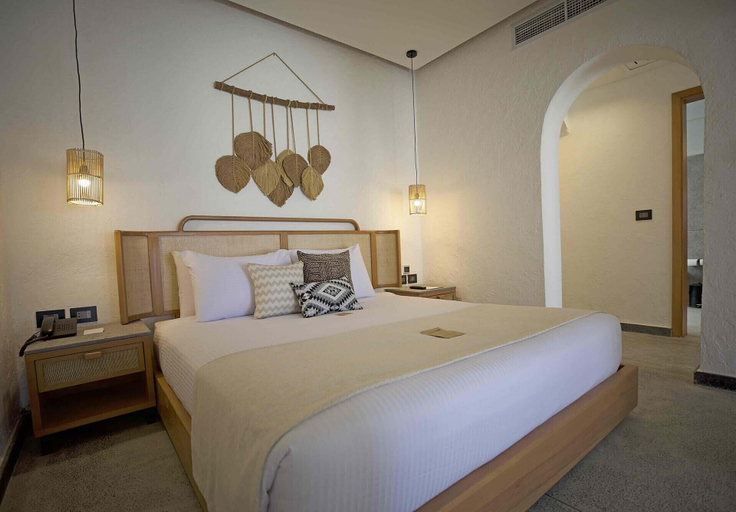 Bedroom 3, SUNRISE Royal Makadi Resort - All inclusive, Safaja