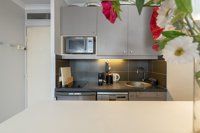Others 4, StayParis, Hauts-de-Seine