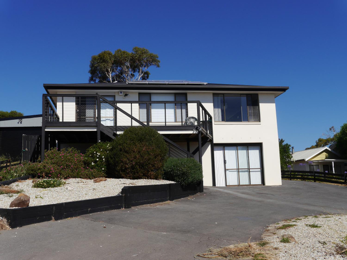 The Beach Escape, Sorell