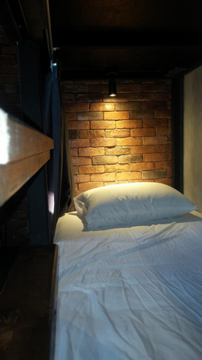 Bedroom 13