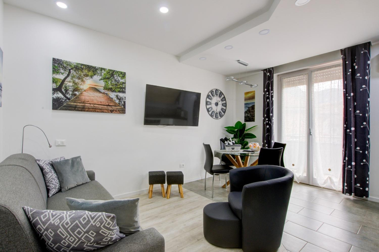 Others 3, CEJM Apartments Merano, Bolzano
