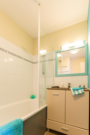 Bathroom 4, Residence Pierre & Vacances Port Guillaume, Calvados