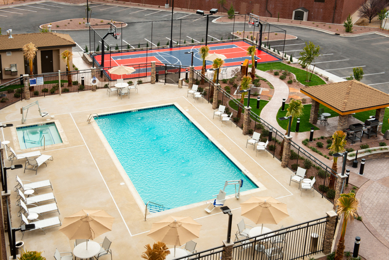 Sport & Beauty 5, Staybridge Suites ST GEORGE, Washington