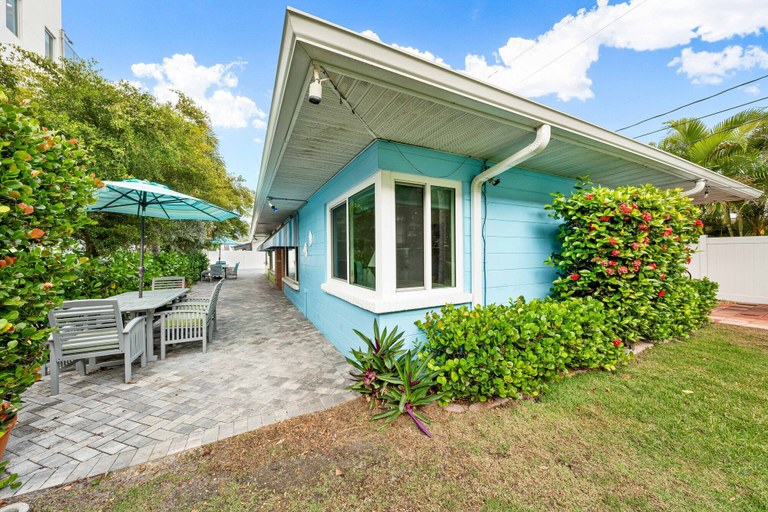 Exterior & Views 2, Hidden Paradise by Beachside Management, Sarasota