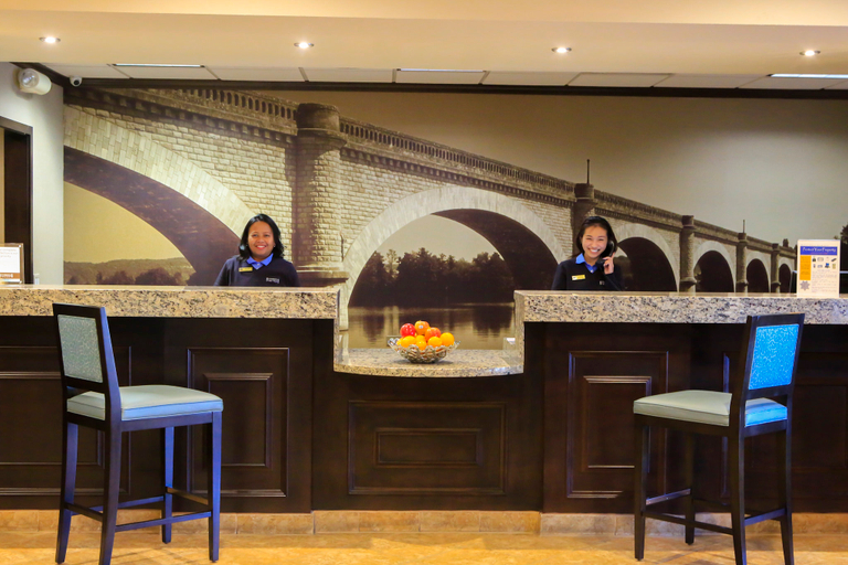Food & Drinks 4, Staybridge Suites SILICON VALLEY-MILPITAS, Santa Clara