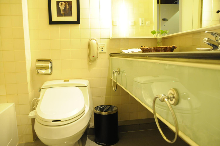 Bathroom 4, Gubei Garden Hotel Shanghai, Shanghai