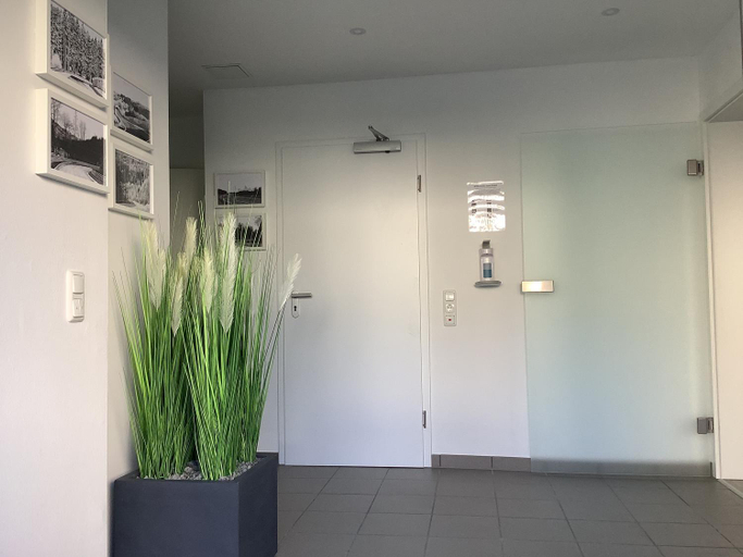 Others 3, Pension N-Ring, Ahrweiler