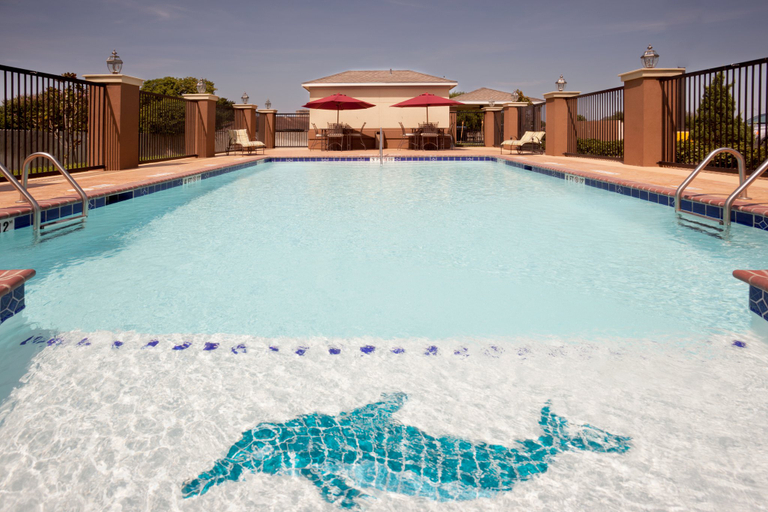 Sport & Beauty 3, Candlewood Suites VICTORIA, Victoria
