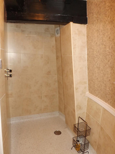 Bathroom 2, The Windmill, North Yorkshire