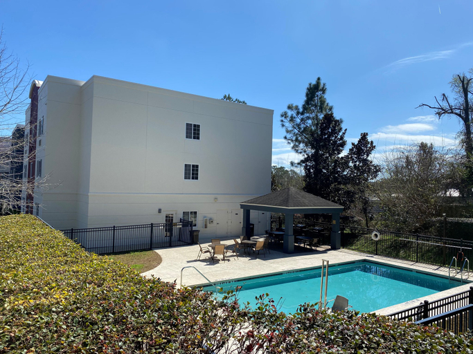 Sport & Beauty 2, Candlewood Suites TALLAHASSEE, Leon