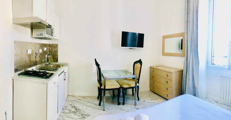 Others 4, parisa suite, Roma
