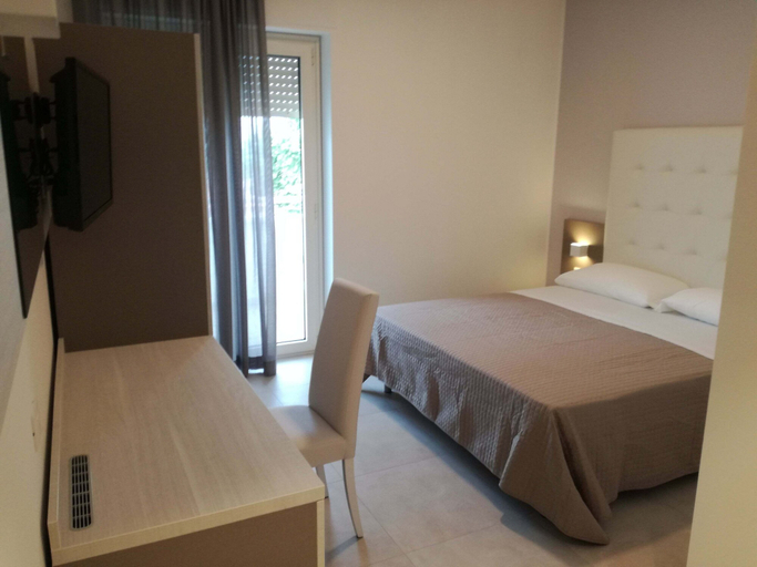 Bedroom 3, HOTEL SETTIBI, Teramo