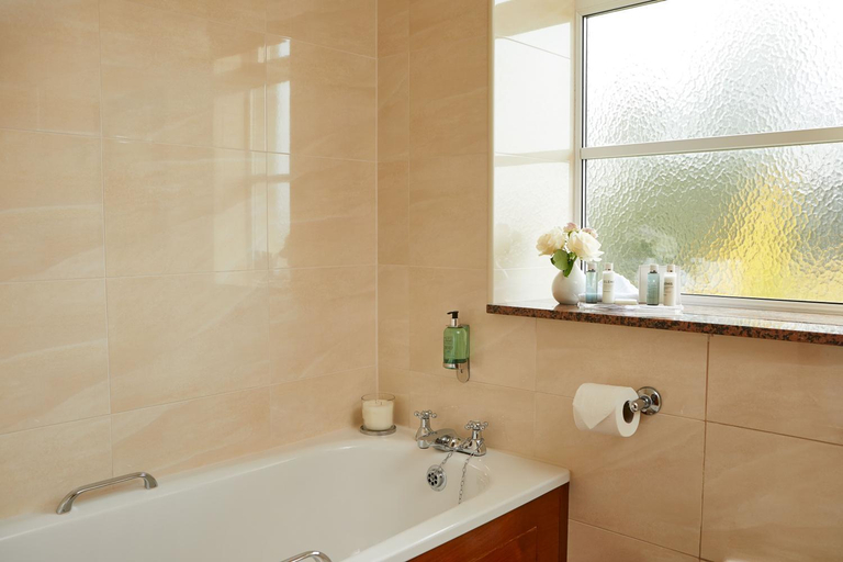 Bathroom 4, Macdonald Drumossie Hotel, Highland