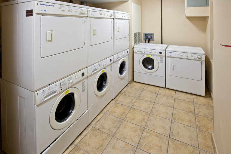 Bathroom 1, Staybridge Suites SPRINGFIELD-SOUTH, Sangamon