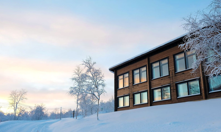Exterior & Views