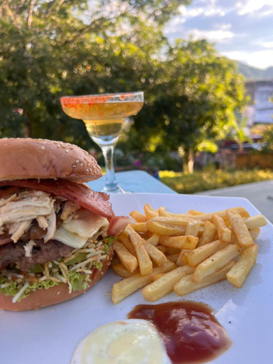 Food & Drinks 2, Green Door San Gil, San Gil