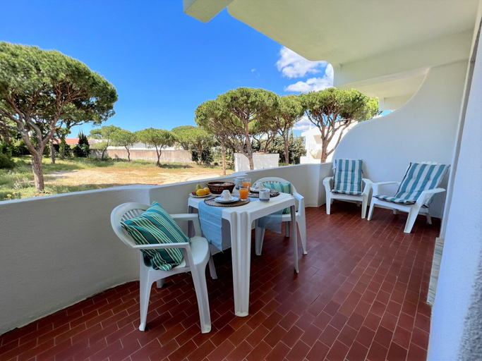 Others 5, Vilamoura Cosy 3 With Pool by Homing, Loulé