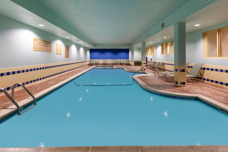 Sport & Beauty 4, Candlewood Suites WEST SPRINGFIELD, Hampden