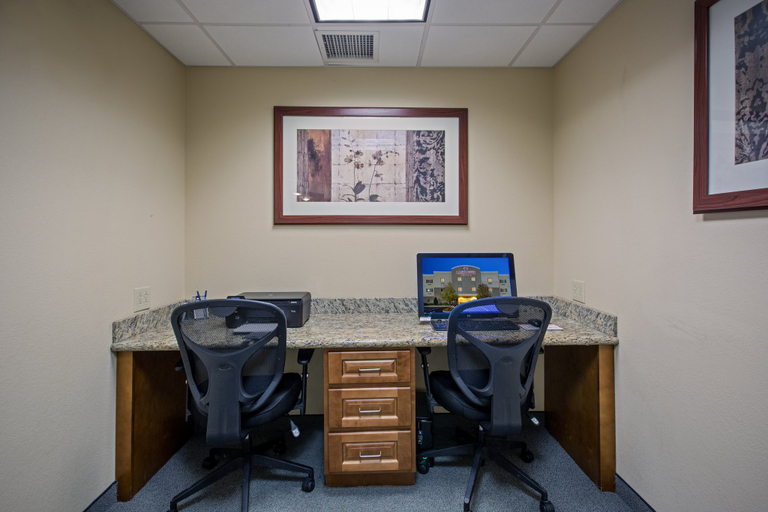Others 1, Candlewood Suites PERRYSBURG, Wood