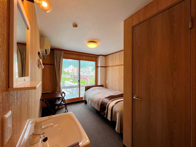 Bedroom 2, Gero-Onsen Business Hotel Fukiya, Gero