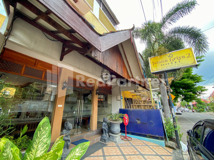 Exterior & Views 2, Istana Griya 2 Hotel Solo RedPartner, Solo