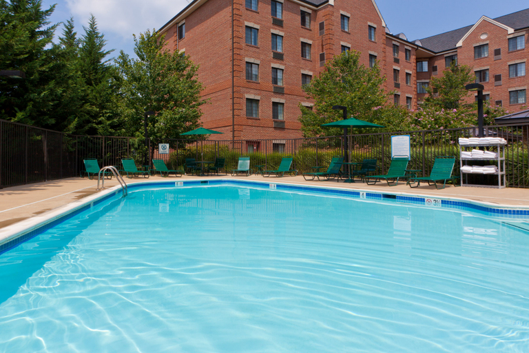 Sport & Beauty 5, Staybridge Suites TYSONS - MCLEAN, Fairfax