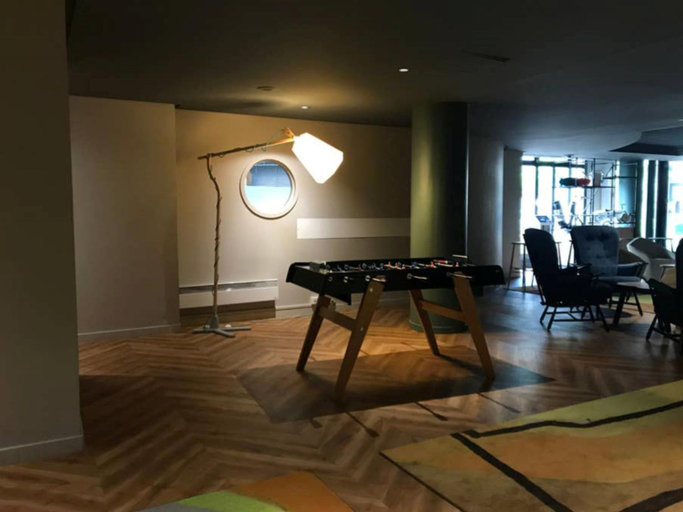 Others 3, StayParis, Hauts-de-Seine