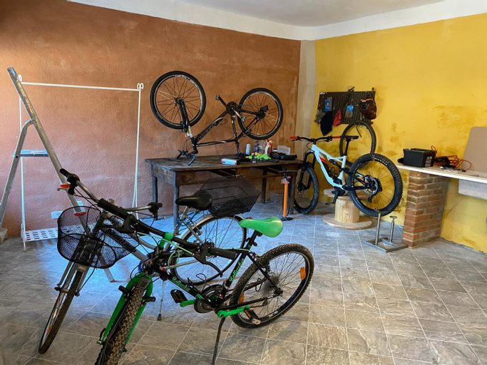 Others 4, Cascina Boschetto, Cuneo