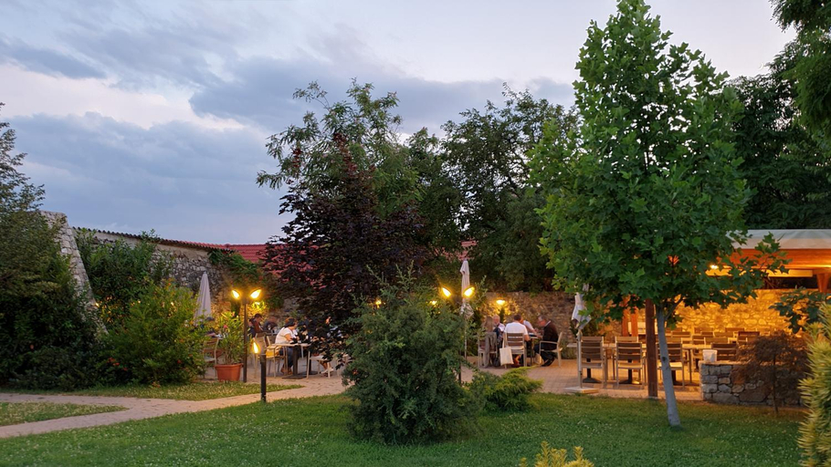 Food & Drinks 2, Mi a Ko vendeghaz, Tapolca